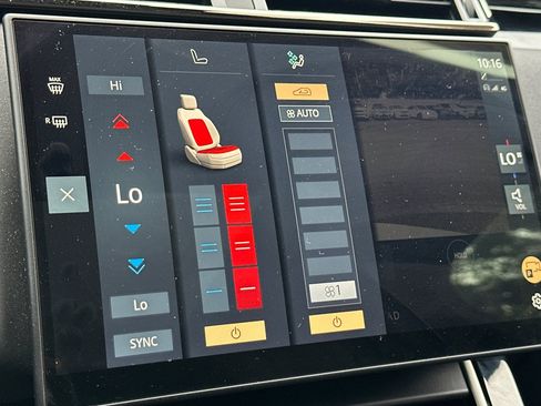 Used 2026 Land Rover Range Rover Velar Dynamic SE image 23