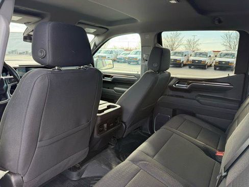 Used 2025 Chevrolet Silverado 1500 LT image 31