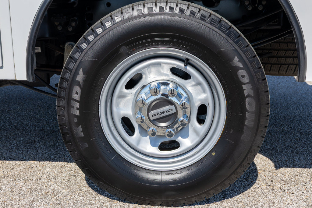 Used 2020 Ford F350 XL w/ Power Equipment Group RWD image 23