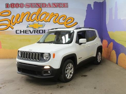 Used 2015 Jeep Renegade Latitude FWD image 7