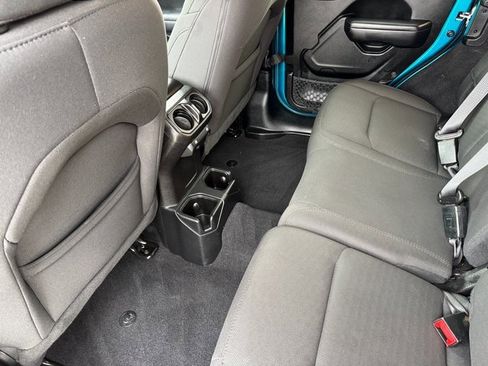 Used 2019 Jeep Wrangler Unlimited Sport S image 16