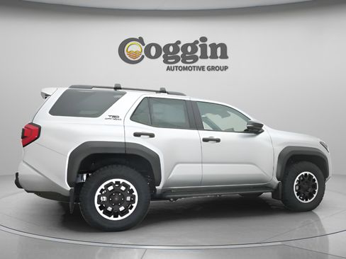 Used 2025 Toyota 4Runner TRD Off-Road Premium image 26