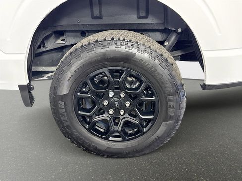 Used 2024 Ford F150 XLT w/ Equipment Group 302A MID image 32