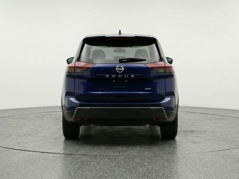 Used 2025 Nissan Rogue SV image 7