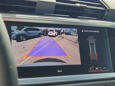 Certified 2025 Audi Q3 2.0T Premium w/ Convenience Package image 29