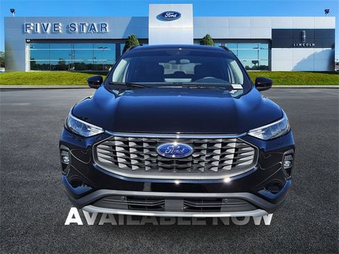 New 2026 Ford Escape SE image 2