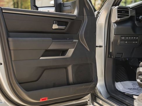New 2026 Toyota Tundra SR5 AWD/4WD image 38