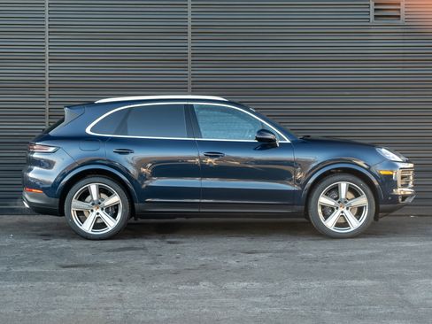 New 2026 Porsche Cayenne image 9