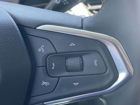 New 2026 Chevrolet Trax LT w/ Midnight Edition FWD image 37