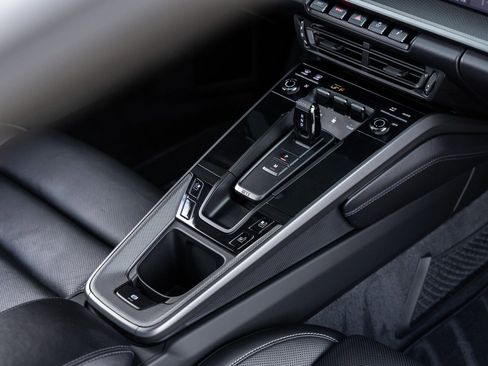 Certified 2021 Porsche 911 Carrera w/ Premium Package image 33