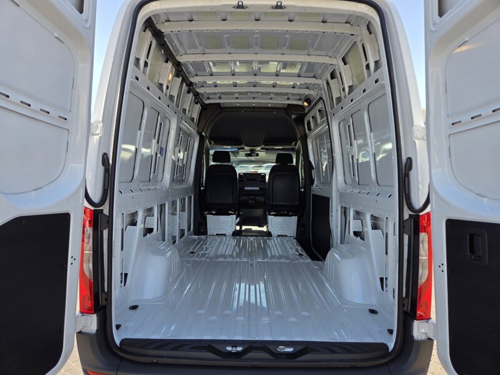 New 2026 Mercedes-Benz Sprinter 2500 image 12