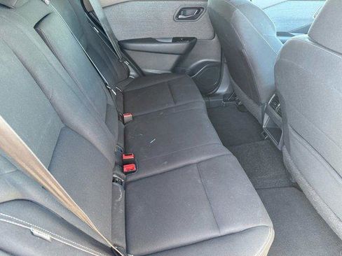 Used 2023 Nissan Rogue S image 14