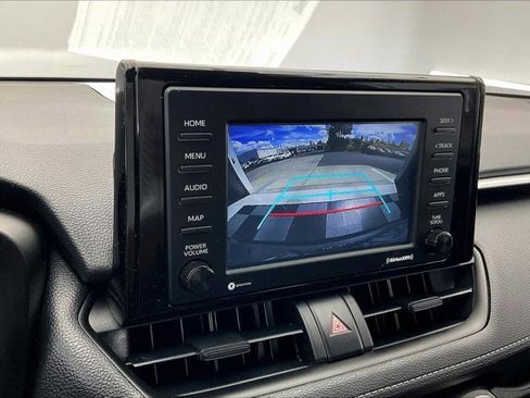 Used 2022 Toyota RAV4 XLE image 24