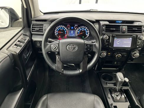 Used 2019 Toyota 4Runner TRD Off-Road Premium AWD/4WD image 23