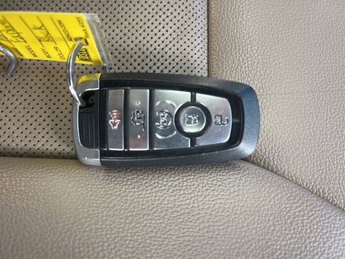 Used 2021 Ford Explorer Limited w/ Hybrid Equipment Group 310A image 41