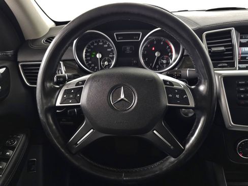 Used 2016 Mercedes-Benz GL 450 4MATIC image 21