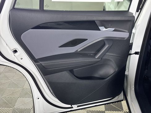 New 2026 Volkswagen Tiguan SE AWD/4WD image 19