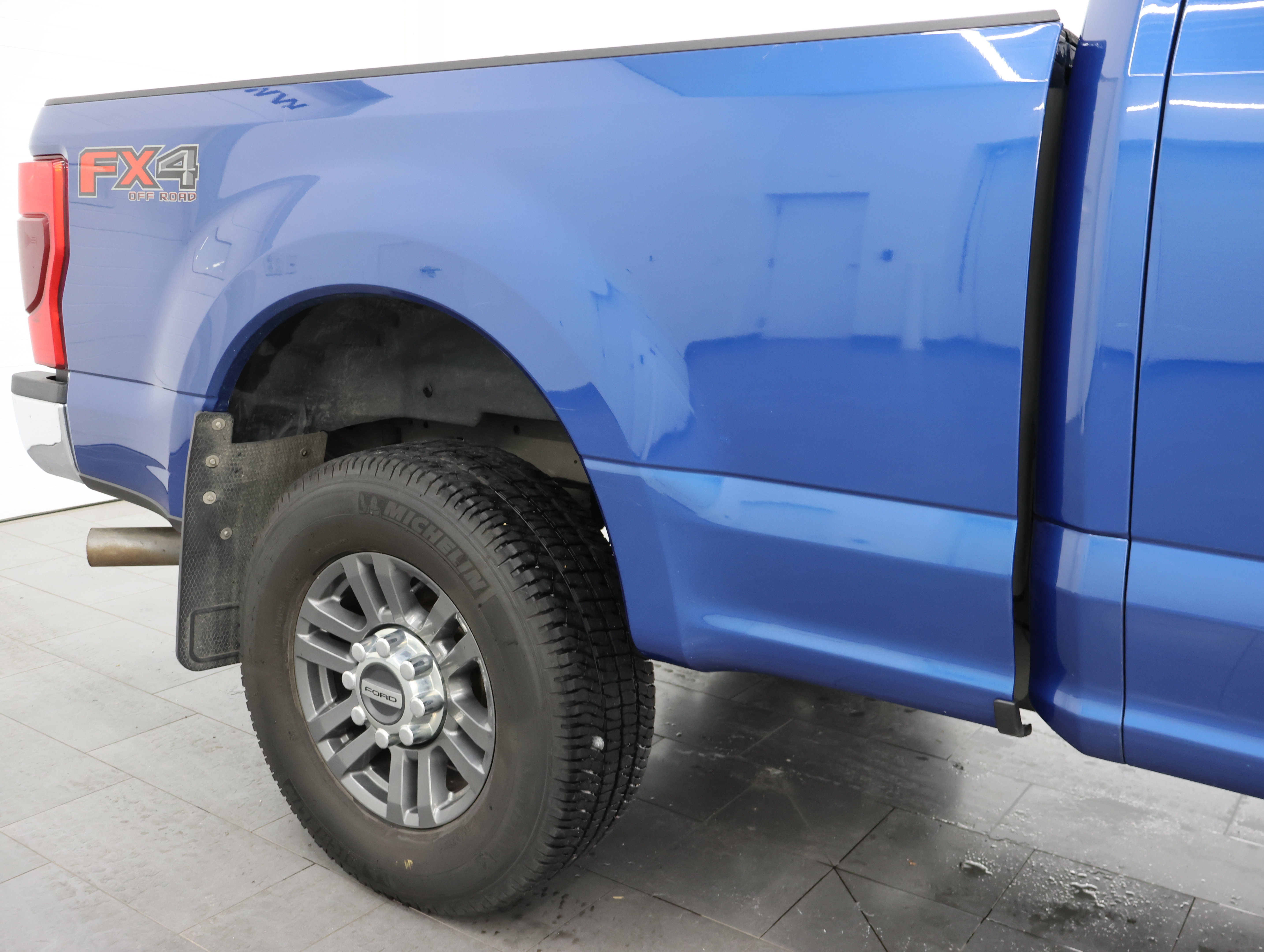Used 2022 Ford F250 XLT w/ FX4 Off-Road Package AWD/4WD image 26