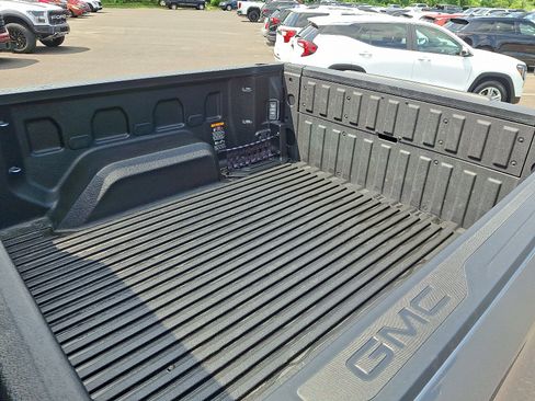 Certified 2023 GMC Sierra 1500 Elevation image 10