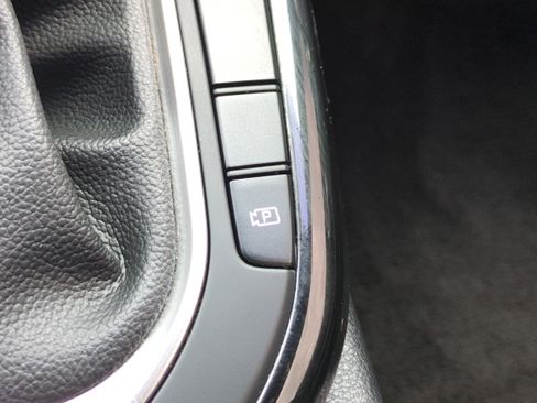 Certified 2022 Kia Forte GT-Line FWD image 24