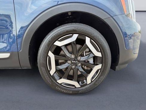 Used 2024 Kia Telluride S w/ S Sunroof Package FWD image 9