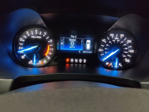 Used 2018 Ford Explorer XLT FWD image 23