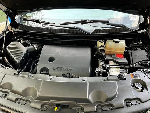 Used 2021 Chevrolet Traverse LS FWD image 27