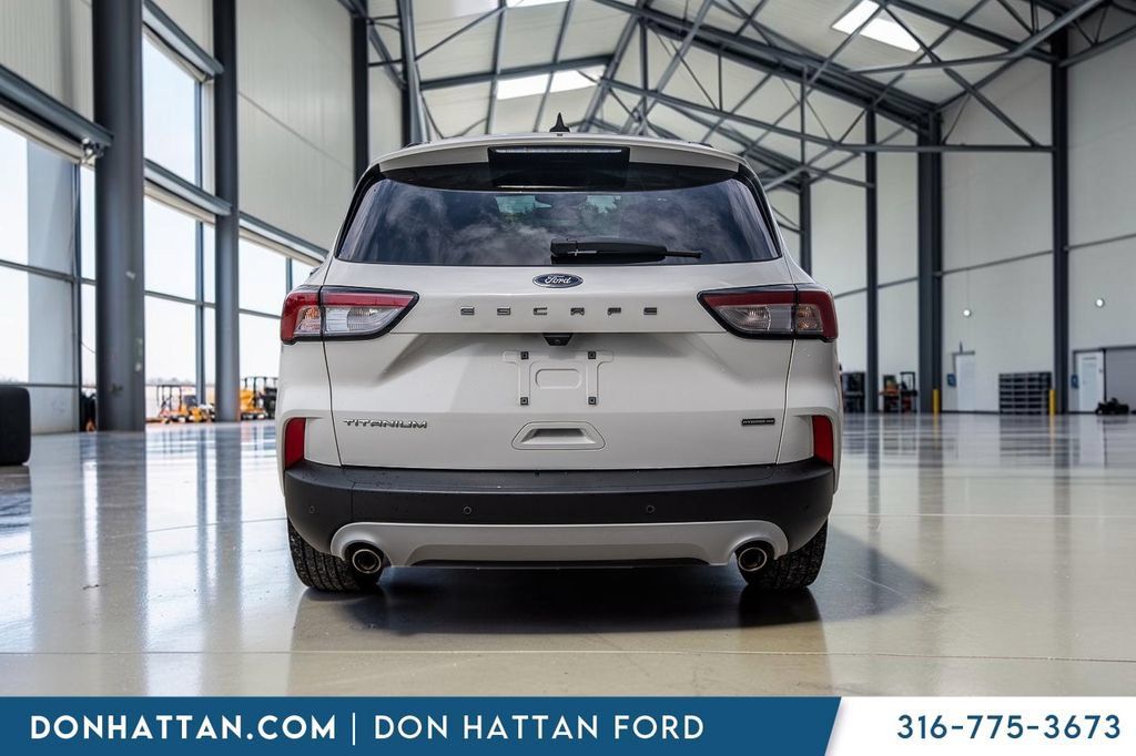 Used 2021 Ford Escape Titanium AWD/4WD image 26