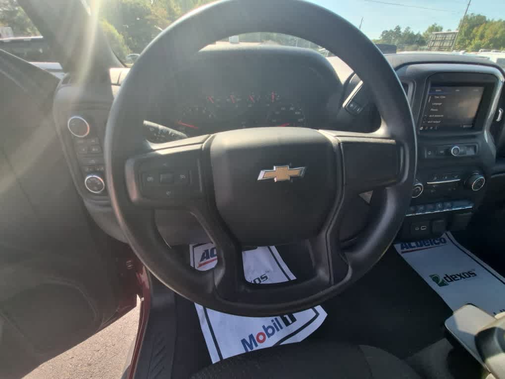 Used 2021 Chevrolet Silverado 1500 Custom AWD/4WD image 13
