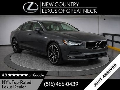 Used 2017 Volvo S90 T6 Momentum w/ Vision Package