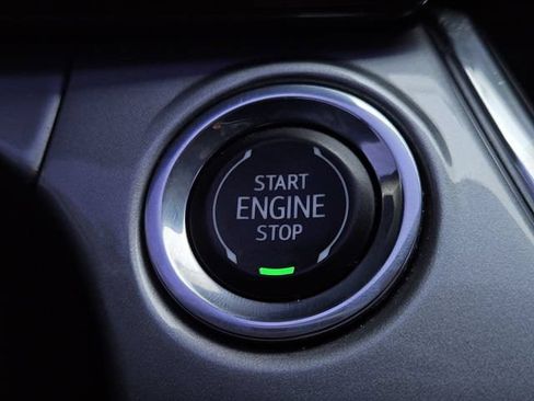 Used 2024 Chevrolet Trax LT w/ Driver Confidence Package FWD image 21