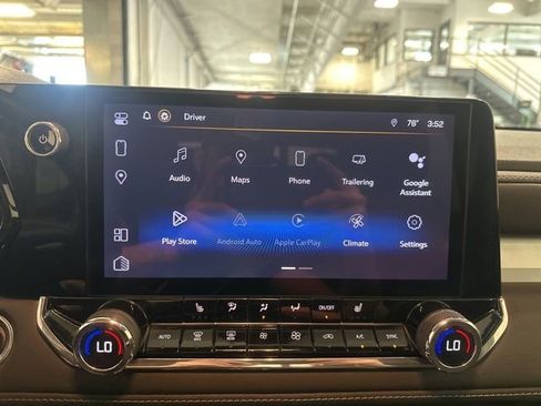 Used 2023 Chevrolet Colorado LT w/ LT Convenience Package II AWD/4WD image 23