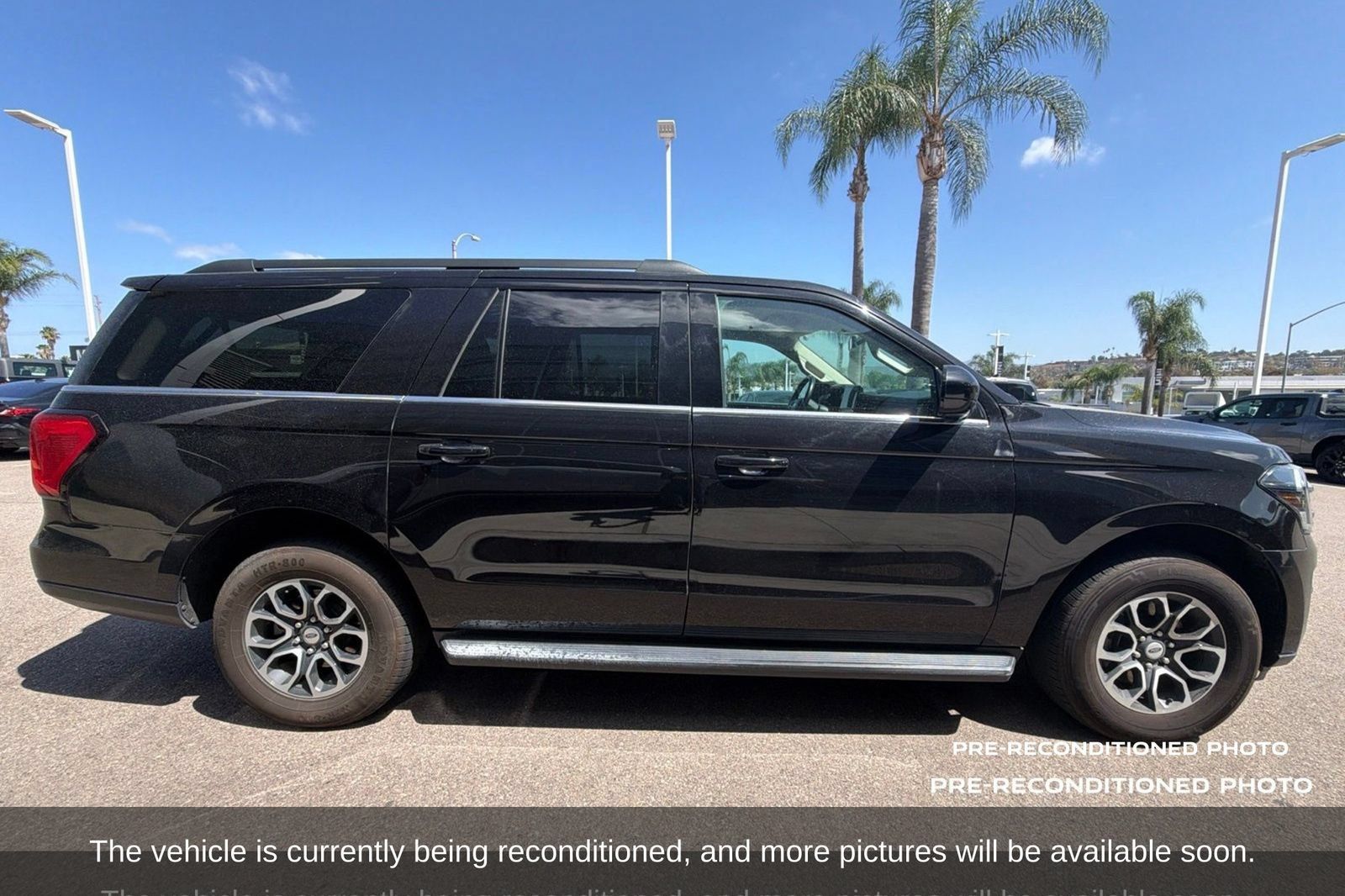 Used 2024 Ford Expedition Max XLT AWD/4WD image 4