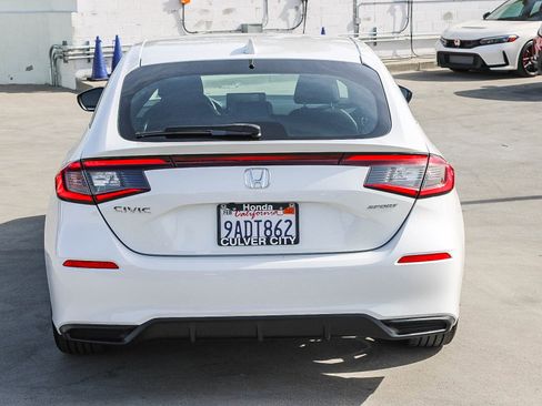 Used 2022 Honda Civic Sport image 8