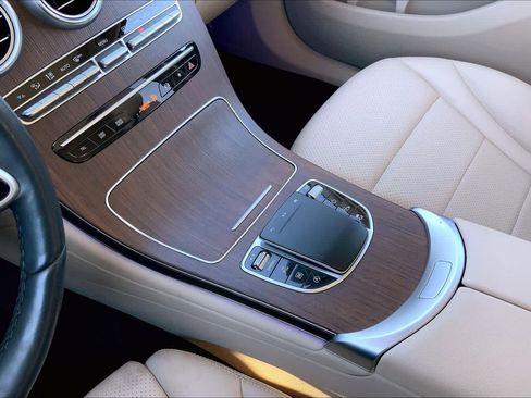 Certified 2021 Mercedes-Benz GLC 300 4MATIC image 16