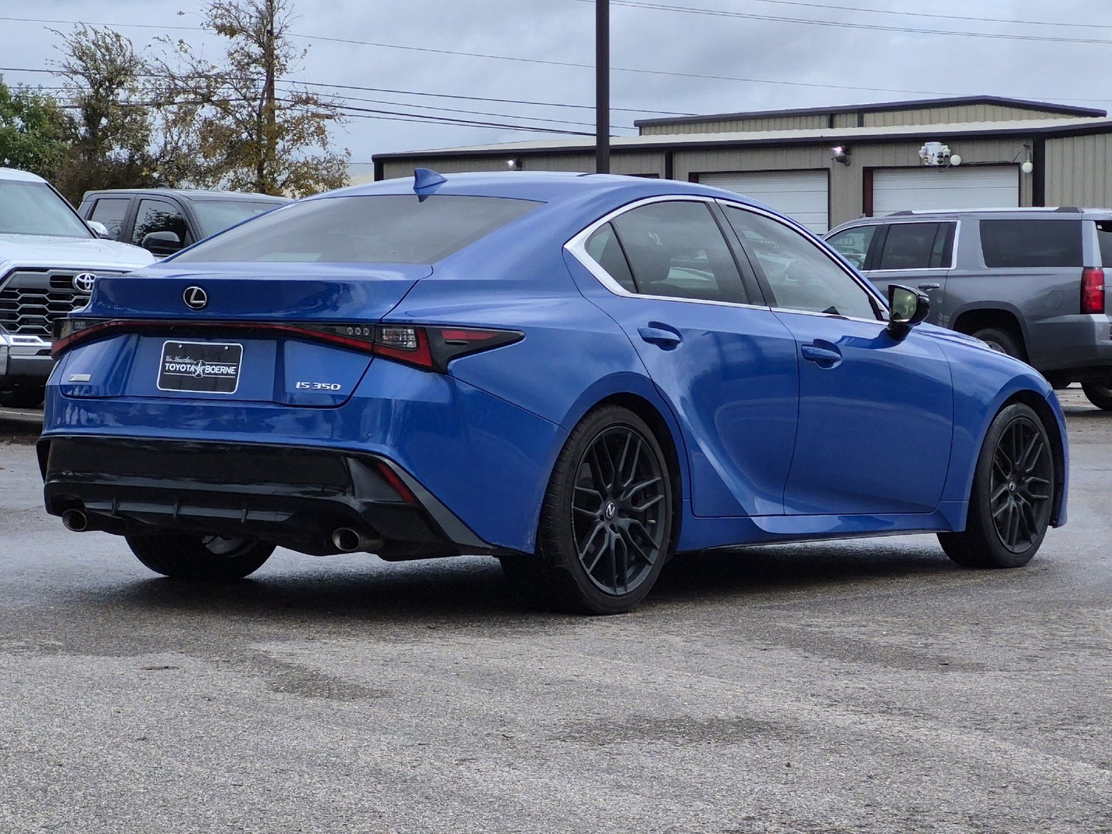 Used 2021 Lexus IS 350 F Sport RWD image 5
