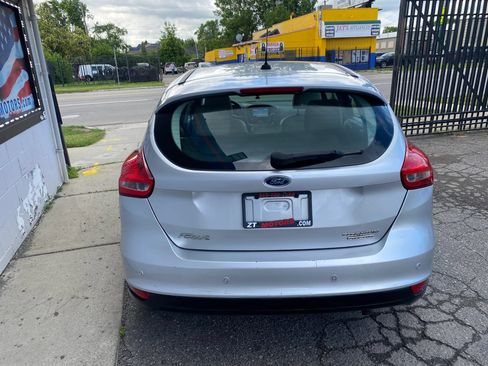 Used 2016 Ford Focus Titanium FWD image 7