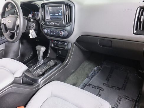Used 2018 Chevrolet Colorado W/T w/ WT Convenience Package image 37