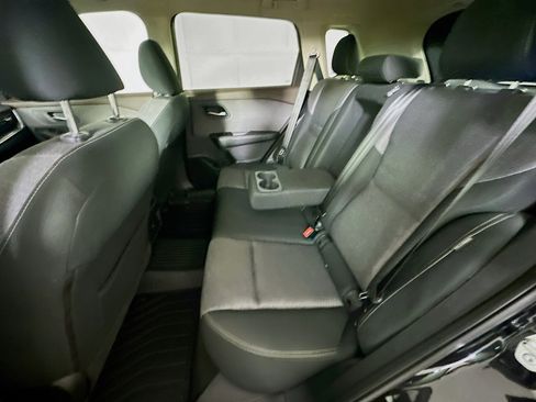 Used 2021 Nissan Rogue SV image 27