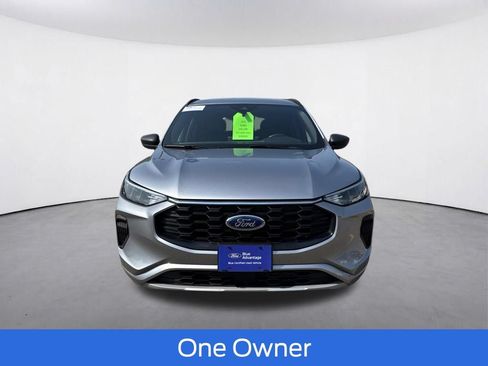 Used 2023 Ford Escape ST-Line w/ Tech Pack #1 AWD/4WD image 2
