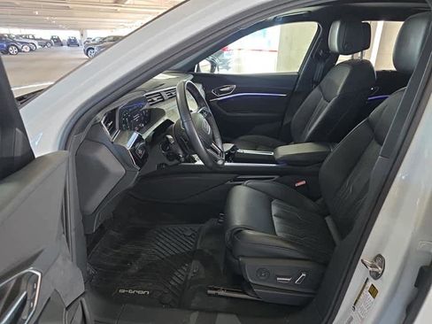 Used 2023 Audi e-tron Chronos w/ Chronos Package image 10