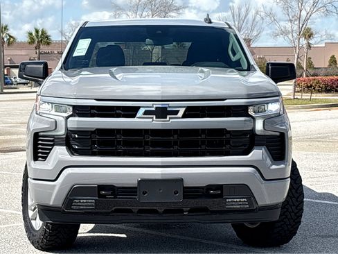 Used 2024 Chevrolet Silverado 1500 RST image 2