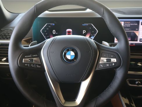 Used 2026 BMW X5 xDrive50e w/ Executive Package image 18