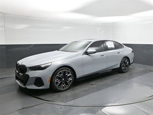 New 2024 BMW 530i w/ M Sport Package image 34