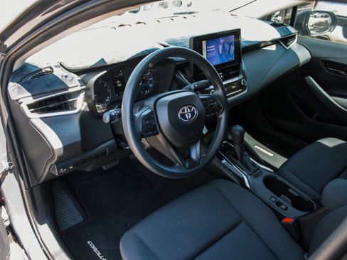 Used 2024 Toyota Corolla LE FWD image 8