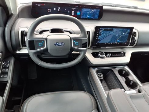 Certified 2025 Ford Expedition Max Active RWD image 13