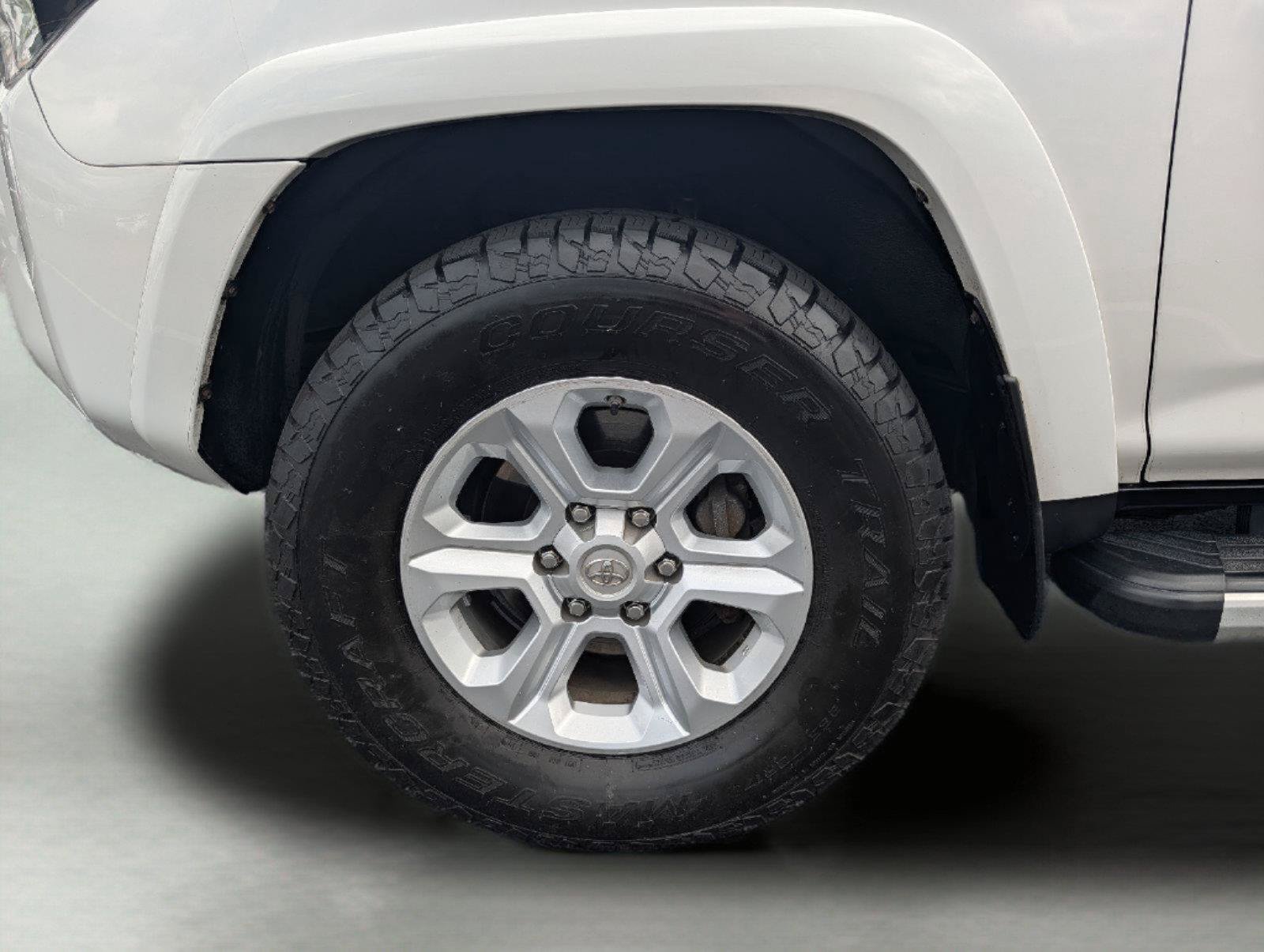 Used 2018 Toyota 4Runner SR5 Premium AWD/4WD image 28