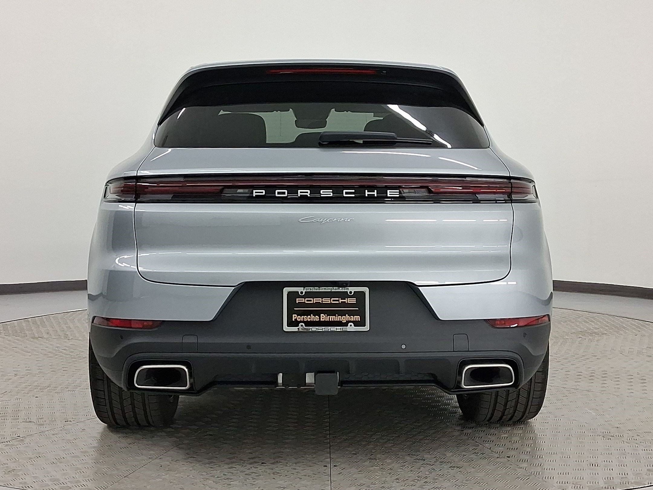 Used 2026 Porsche Cayenne AWD/4WD image 10
