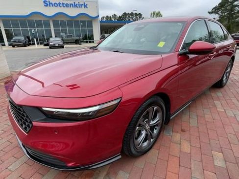 Certified 2024 Honda Accord EX-L image 5