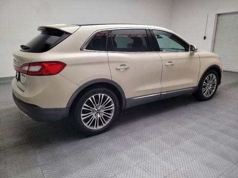 Used 2016 Lincoln MKX Reserve w/ Technology Package image 10